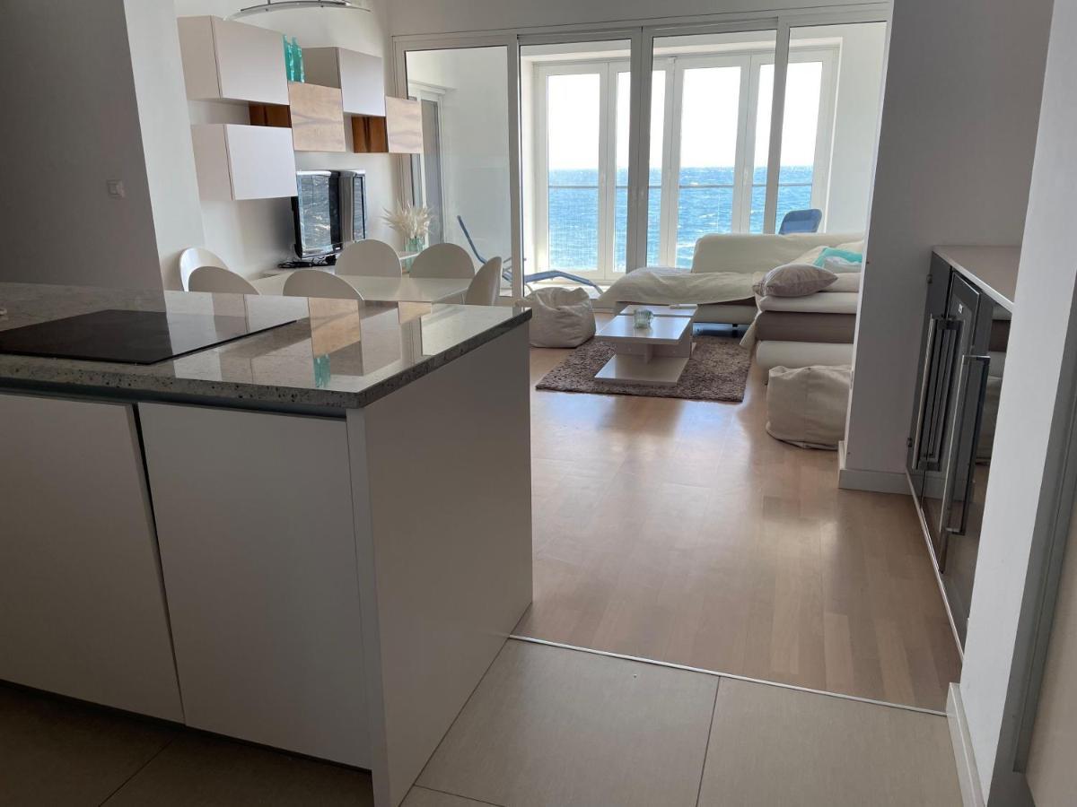 First Row To The Sea Apartment Opatija Exterior photo